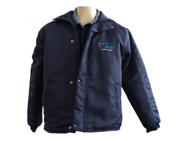 Jaquetas em Gabardine gorro matelado